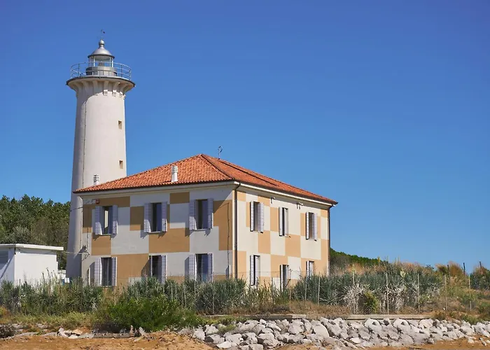Days And Poolside Relax ביביונה